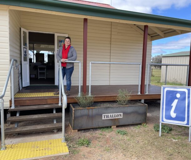 Thallon Information Station